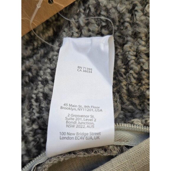 West Elm Boucle Pillow Cover 18x18 NWT Gray Wool Blnd Modern Neutral Cotton Back - Picture 8 of 9